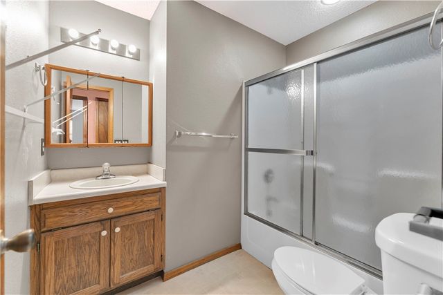 1706 S F Street, Rogers, AR 72756