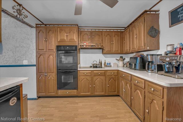 4428 Bedford Street, Dearborn Heights, MI 48125