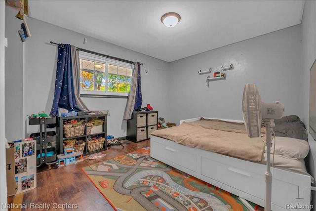 4428 Bedford Street, Dearborn Heights, MI 48125