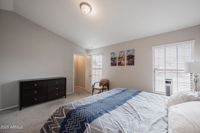 25 S OCEAN Drive, Gilbert, AZ 85233