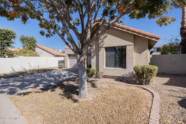 25 S OCEAN Drive, Gilbert, AZ 85233
