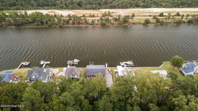 888 Sea Gate Drive, Newport, NC 28570