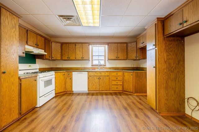 901 S Florida Avenue, Okmulgee, OK 74447