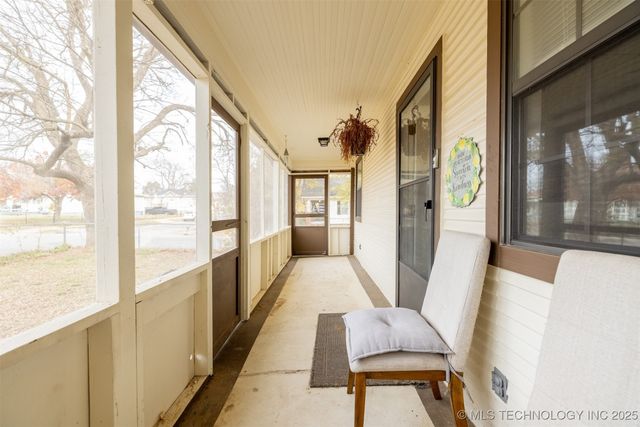 901 S Florida Avenue, Okmulgee, OK 74447