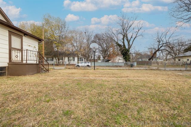 901 S Florida Avenue, Okmulgee, OK 74447
