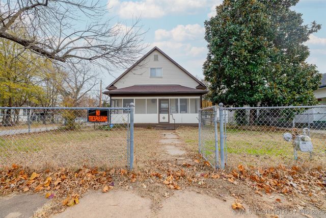 901 S Florida Avenue, Okmulgee, OK 74447