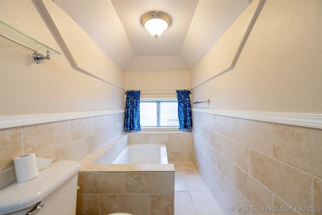 901 S Florida Avenue, Okmulgee, OK 74447