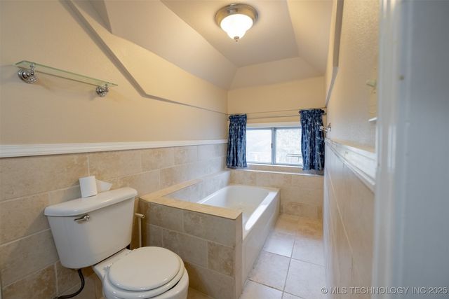 901 S Florida Avenue, Okmulgee, OK 74447