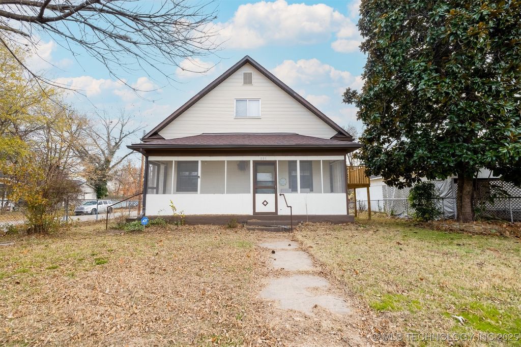 901 S Florida Avenue, Okmulgee, OK 74447