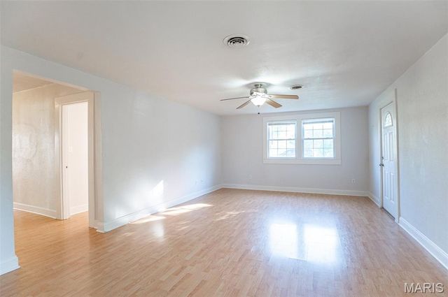 121 Anna Street, St James, MO 65559