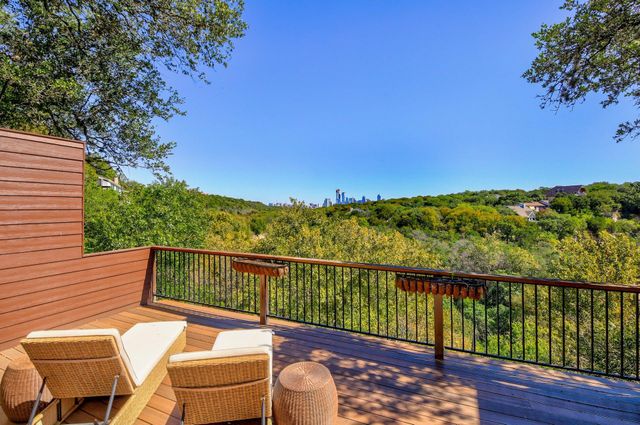 1329 Spyglass DR, Austin, TX 78746