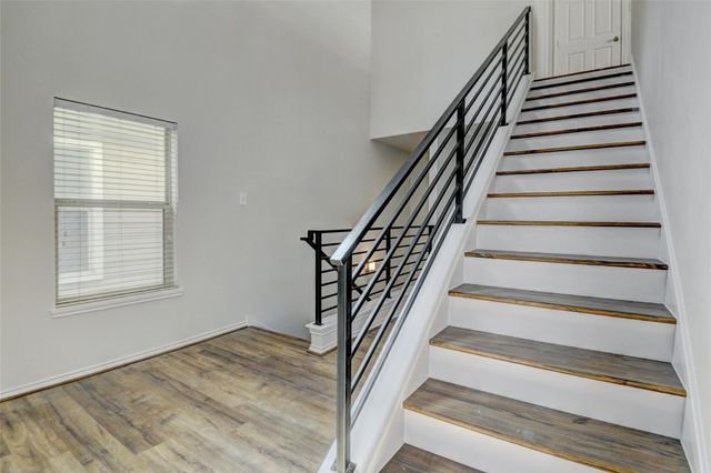 7042 Plum Creek Terrace Lane, Houston, TX 77087