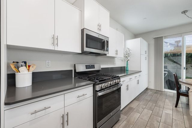 712 N Bliss Lane, Clovis, CA 93611