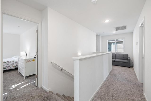 712 N Bliss Lane, Clovis, CA 93611