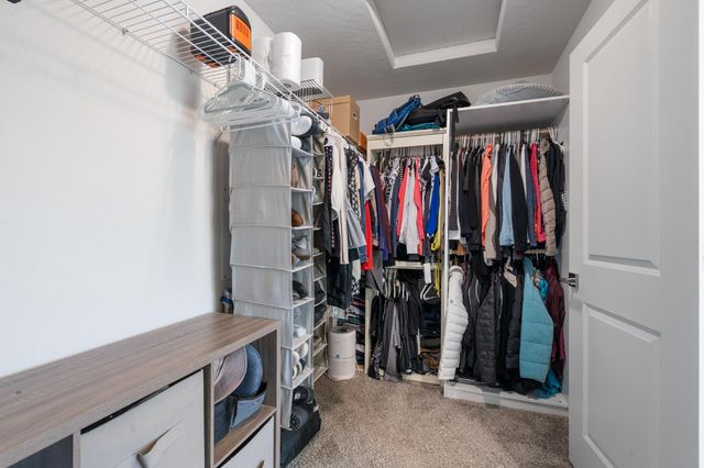 712 N Bliss Lane, Clovis, CA 93611