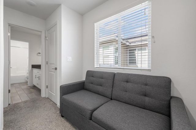 712 N Bliss Lane, Clovis, CA 93611