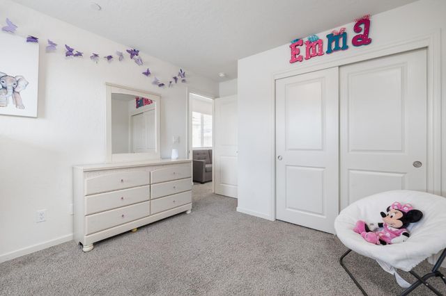 712 N Bliss Lane, Clovis, CA 93611