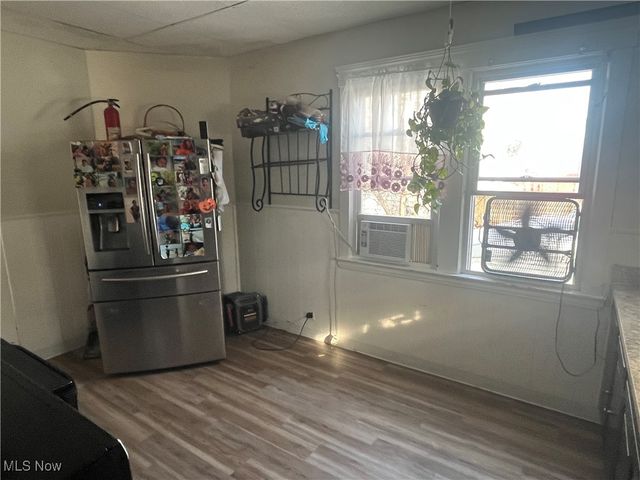 7409 Dearborn Avenue, Cleveland, OH 44102