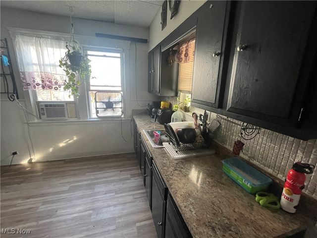 7409 Dearborn Avenue, Cleveland, OH 44102