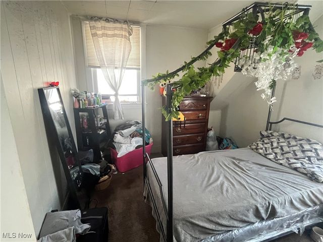 7409 Dearborn Avenue, Cleveland, OH 44102