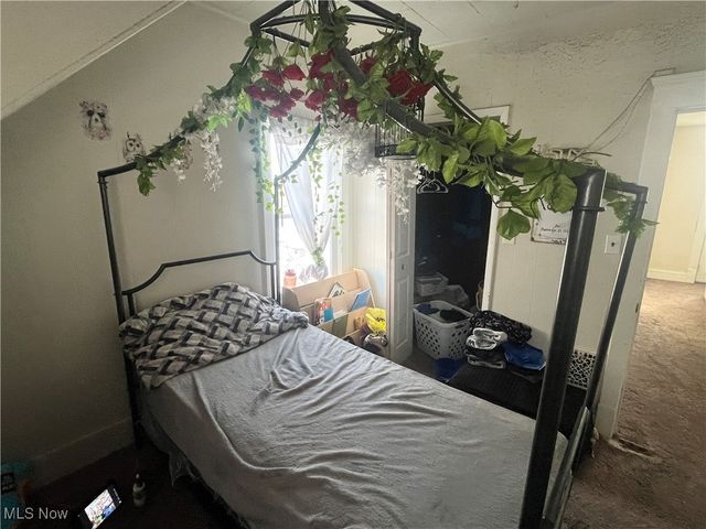 7409 Dearborn Avenue, Cleveland, OH 44102