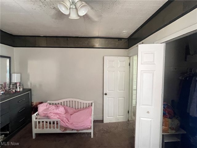 7409 Dearborn Avenue, Cleveland, OH 44102