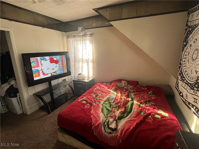 7409 Dearborn Avenue, Cleveland, OH 44102