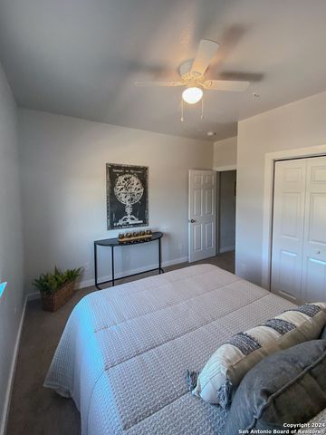 143 Lucas St Unit 201, San Antonio, TX 78209