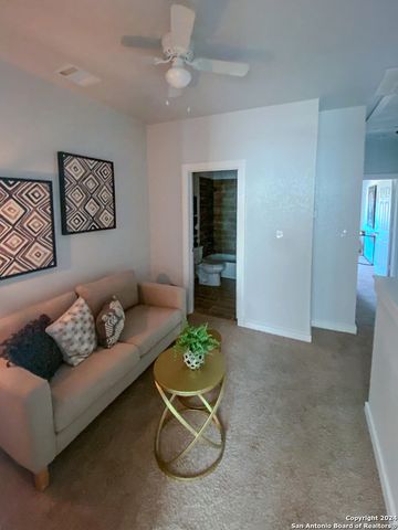 143 Lucas St Unit 201, San Antonio, TX 78209