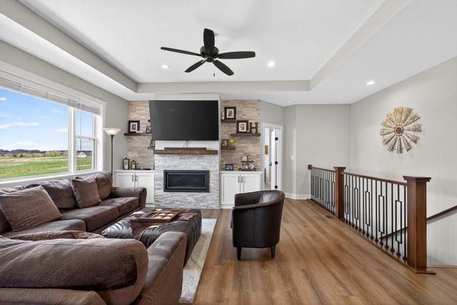 43 13th Street NE, Byron, MN 55920