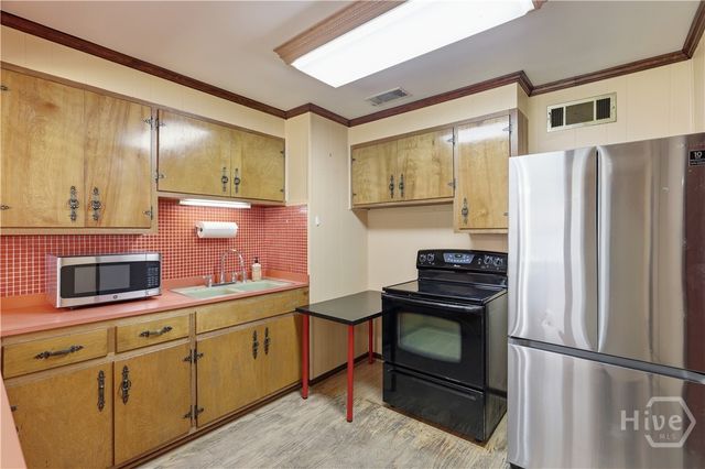 2359 Pinetree Road, Savannah, GA 31404