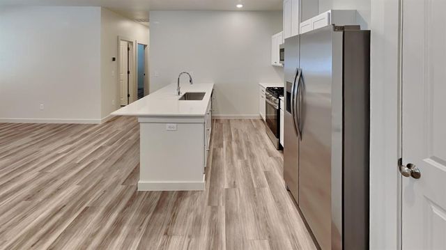 3711 N Divis Avenue, Bethany, OK 73008