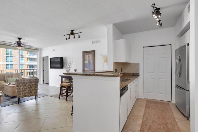 625 Casa Loma Boulevard 1103, Boynton Beach, FL 33435