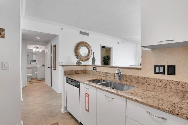 625 Casa Loma Boulevard 1103, Boynton Beach, FL 33435