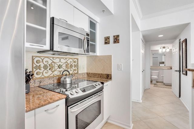 625 Casa Loma Boulevard 1103, Boynton Beach, FL 33435