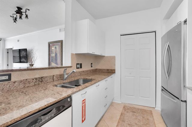625 Casa Loma Boulevard 1103, Boynton Beach, FL 33435