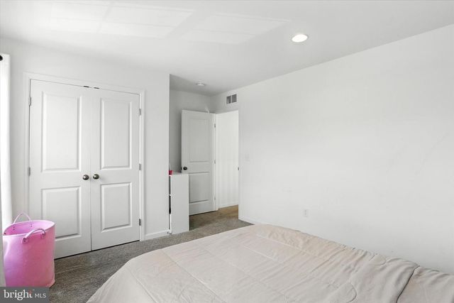 1738 BRADLEY DR, Harrisburg, PA 17110