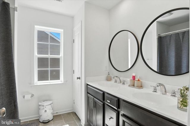 1738 BRADLEY DR, Harrisburg, PA 17110