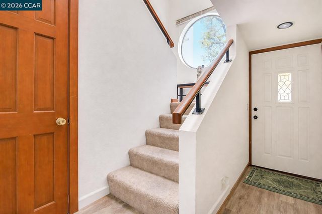 130 Creekside Ct, El Sobrante, CA 94803