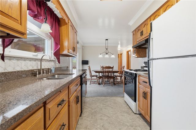 102 Kemper Rd, Twp Of But Se, PA 16002