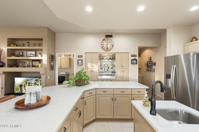 16009 W HURON Drive, Sun City West, AZ 85375