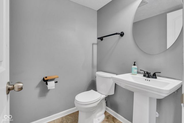 6766 Buhrstone Lane, Avon, IN 46123