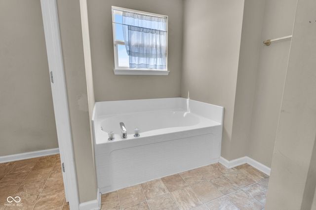 6766 Buhrstone Lane, Avon, IN 46123