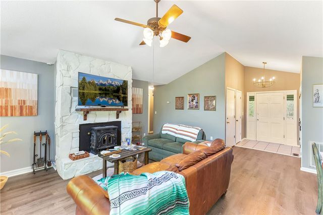 102 Rockingham Road, Seneca, SC 29672