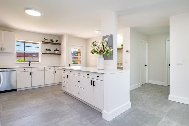 604 Laconia Circle, Lake Worth, FL 33467