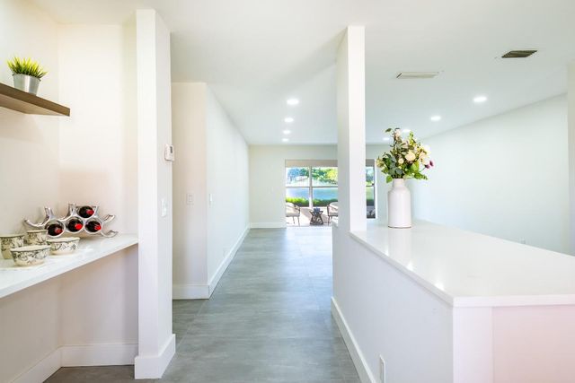 604 Laconia Circle, Lake Worth, FL 33467