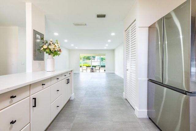 604 Laconia Circle, Lake Worth, FL 33467