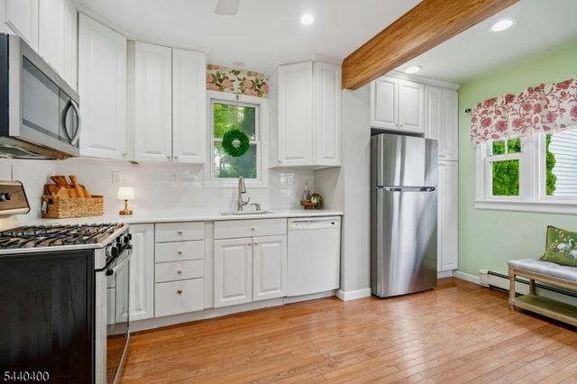 43 Woodside Ter, West Orange Twp., NJ 07052