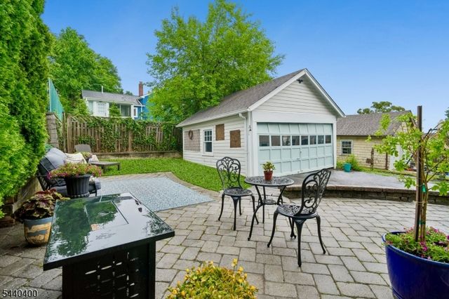 43 Woodside Ter, West Orange Twp., NJ 07052