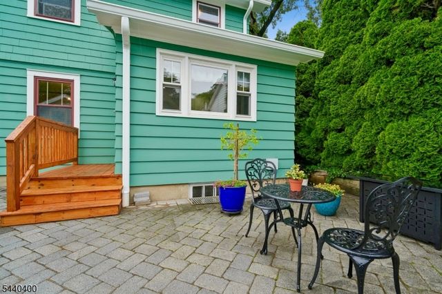 43 Woodside Ter, West Orange Twp., NJ 07052